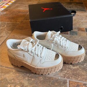 Air Jordan “Brooklyn” platform Sneakers